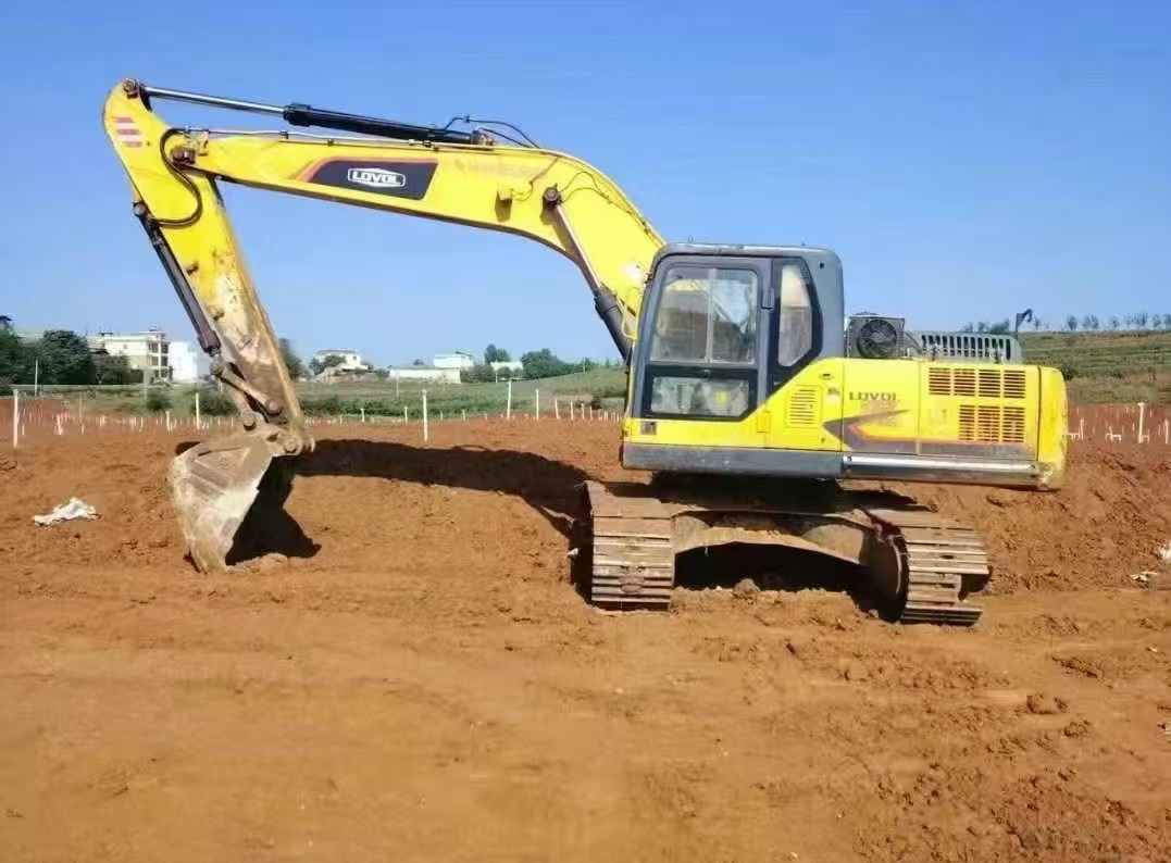 2018 year LOVOL FR220 excavator