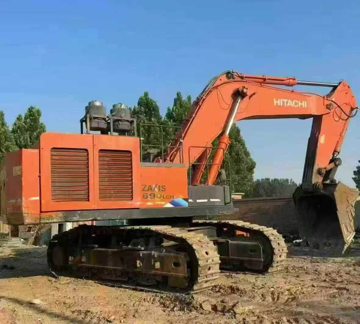 2019 سنة 2019 حفارة هيتاشي 690LCH 690LCH