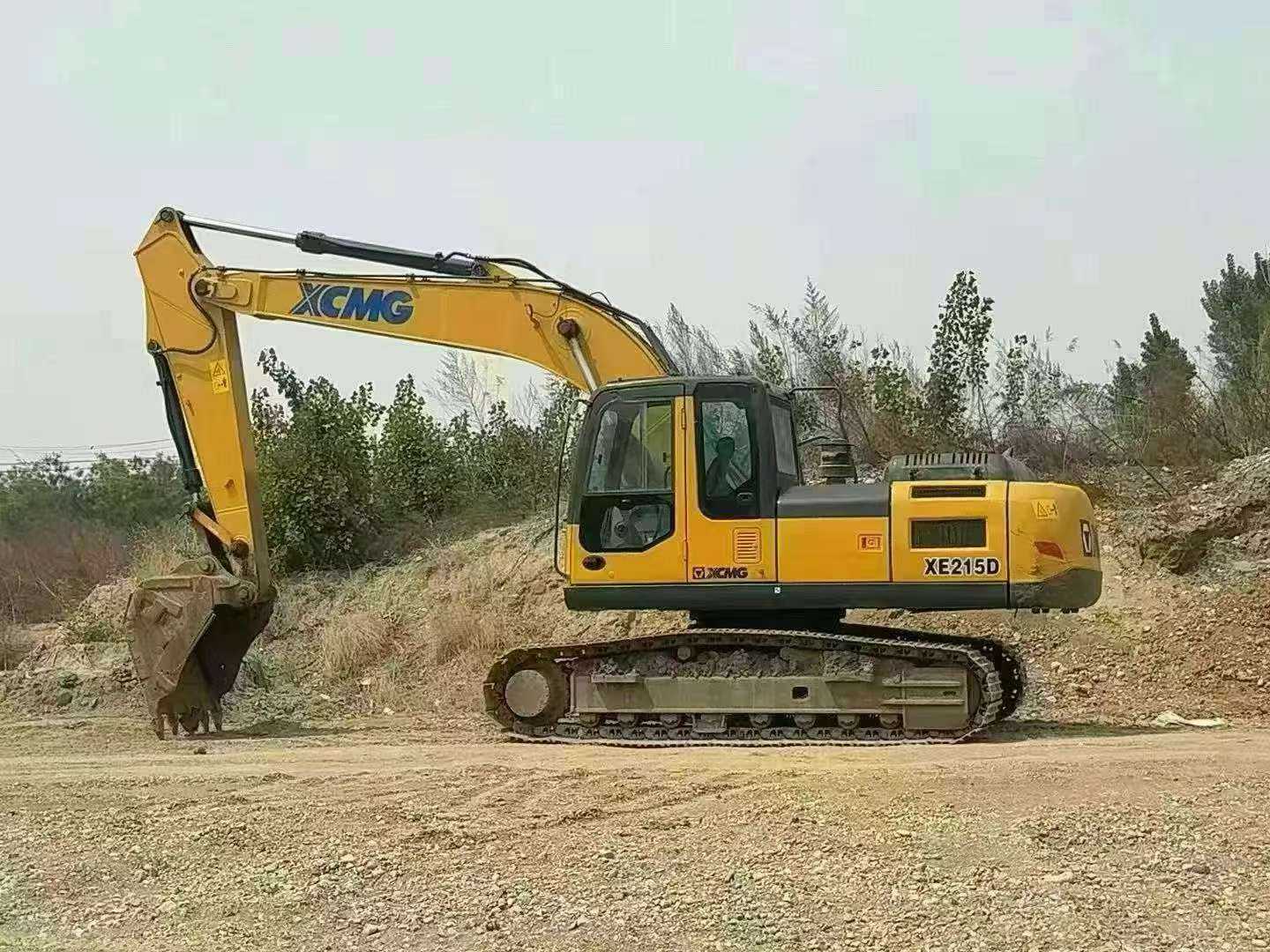 Excavadora XCMG XE215D del año 2017