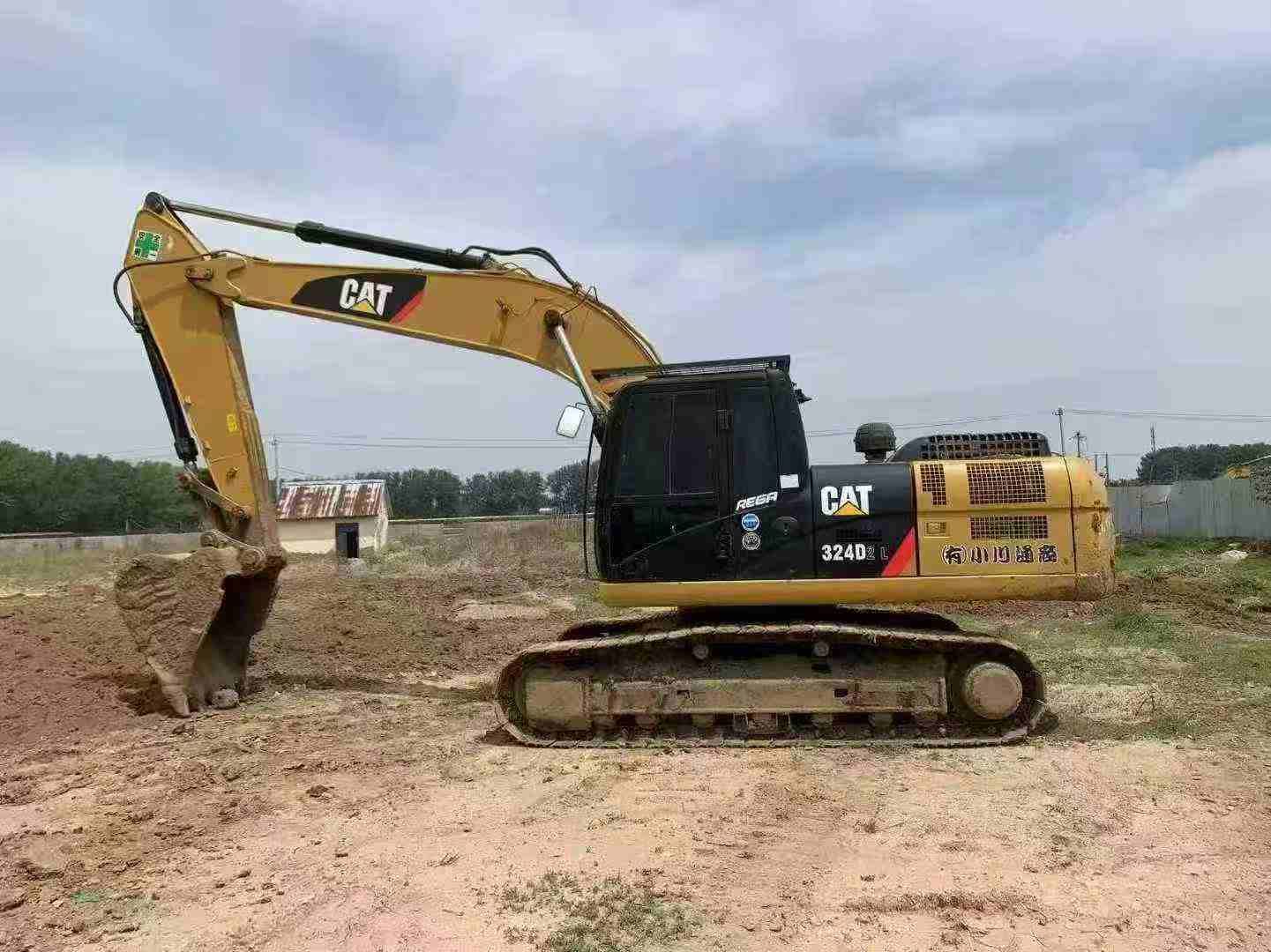 2013 year caterpillar 324D2L excavator