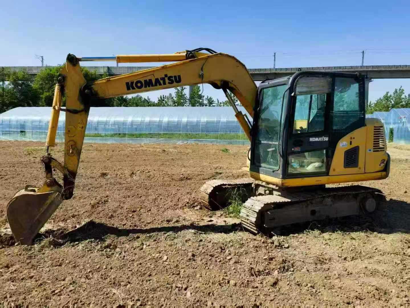 2017 year komatsu excavator pc60-8
